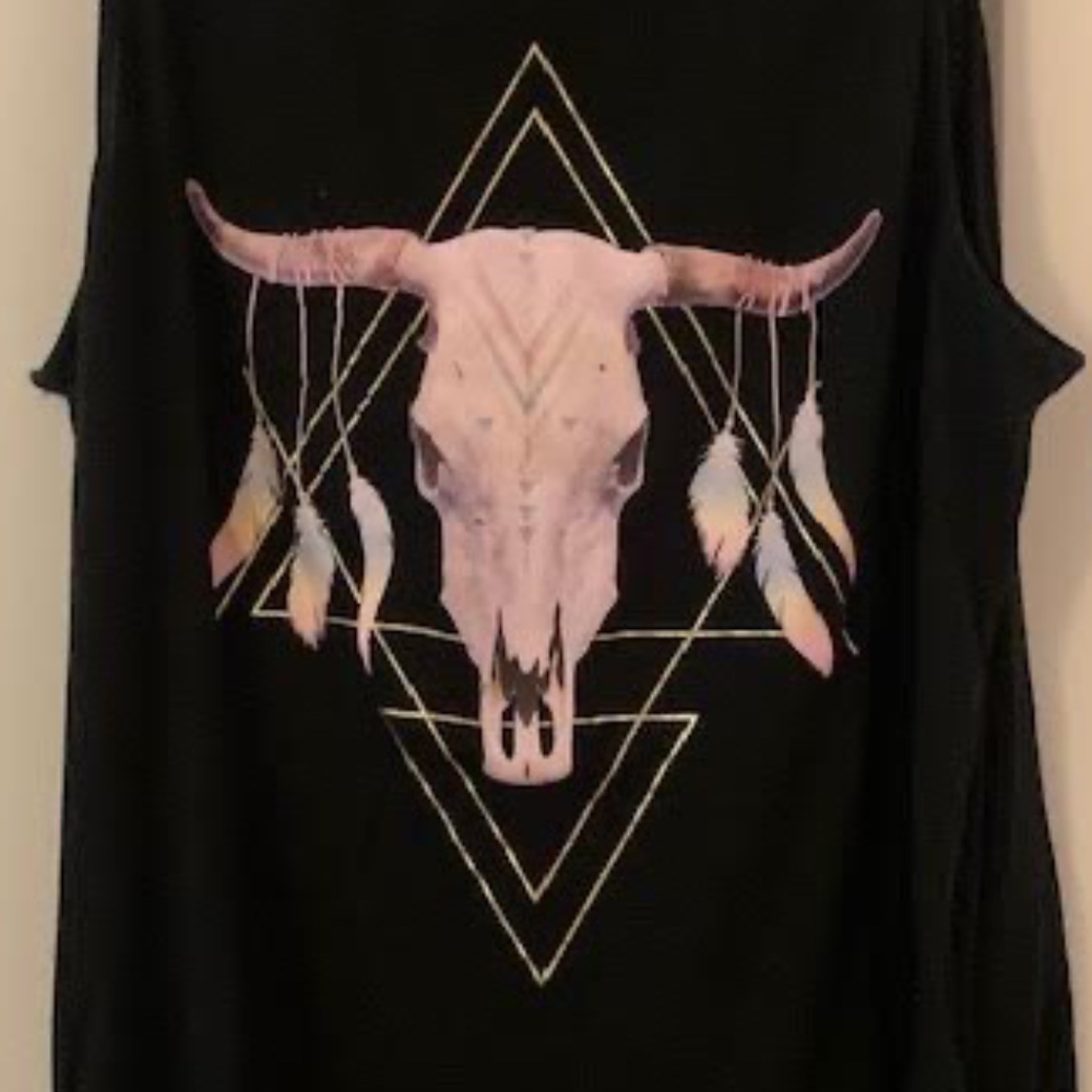 Express One Eleven Skull Graphic Tank